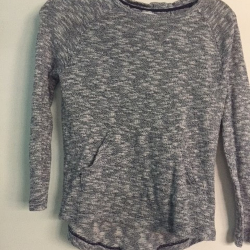 Old Navy Girls XL knit top with kangaroo pocket